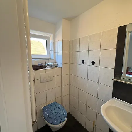 Im Alten Fachwerkhaeuschen Naehe Ederseeradweg Mit 2 Schlafzimmern - 3 * Waldeck (Hessen)
